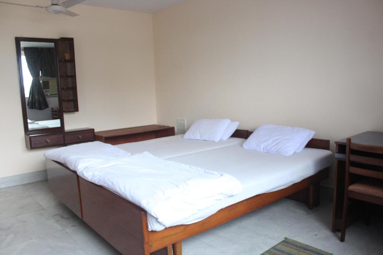 Service Apartments, Park Street, Calcutta Экстерьер фото