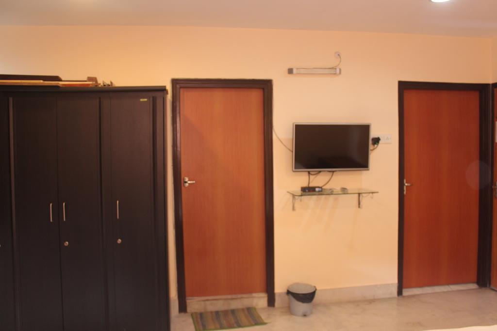 Service Apartments, Park Street, Calcutta Экстерьер фото