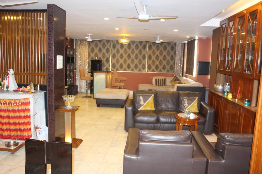 Service Apartments, Park Street, Calcutta Экстерьер фото