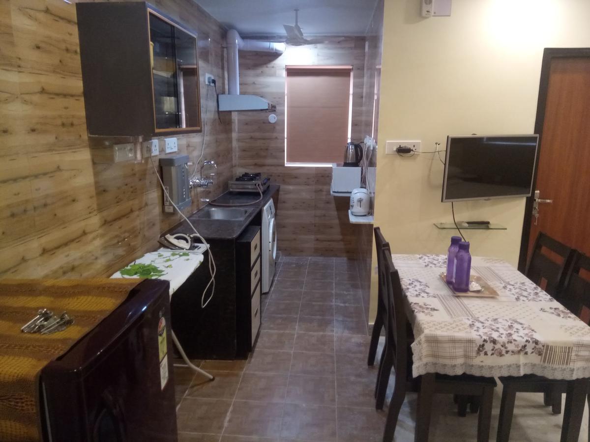 Service Apartments, Park Street, Calcutta Экстерьер фото