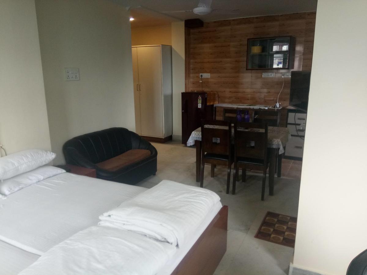 Service Apartments, Park Street, Calcutta Экстерьер фото